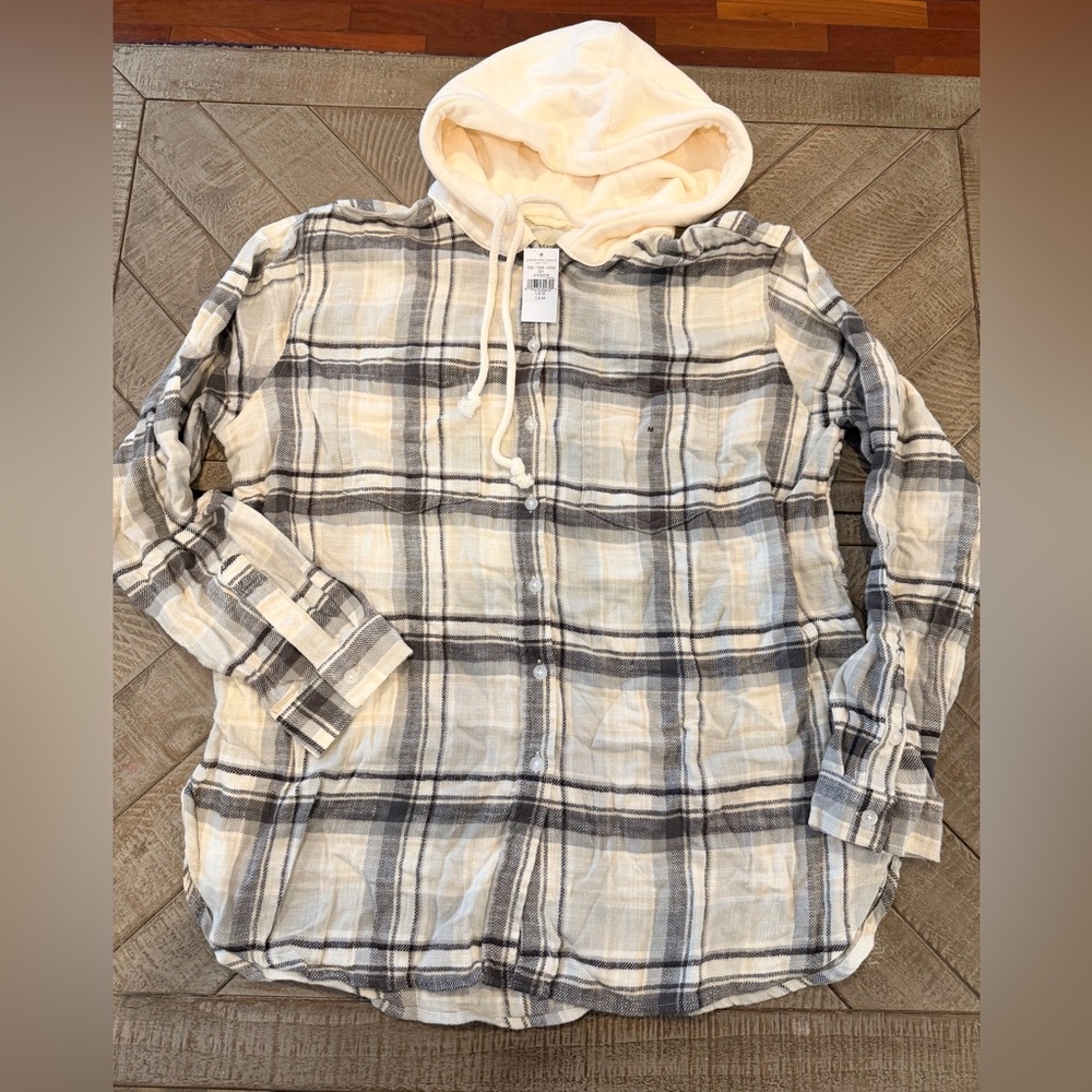 American Eagle Outfitters Cream and Gray Plaid Shirt